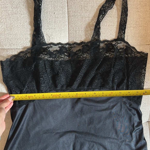 Closing closet ⭐️Vintage 90s Black Lingerie Lace and Satin Boudoir Top - Picture 4 of 4